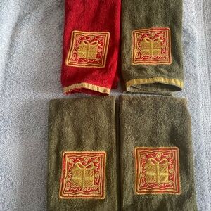 Festive Red and Green Towels with Gift Embroidery
